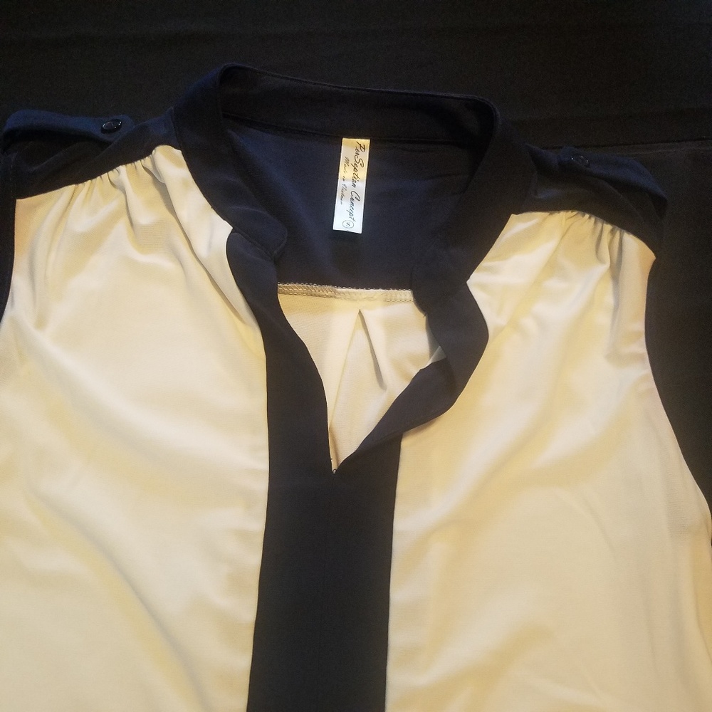 Top - Picture 2 of 4